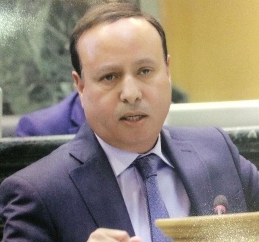 النائب السابق حابس سامي الفايز يصدر