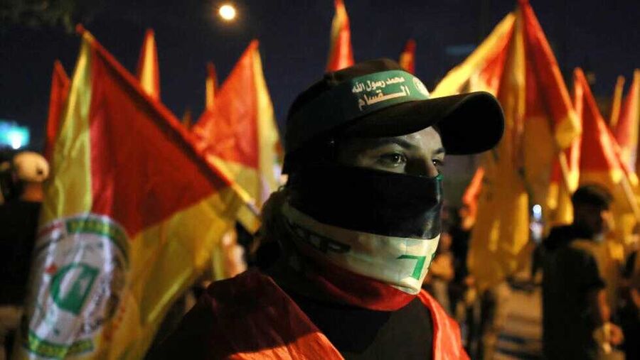 مئات من مناصري الحشد الشعبي يعتصمون