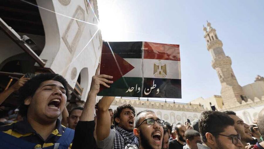 من القاهرة إلى بغداد: تظاهرات في