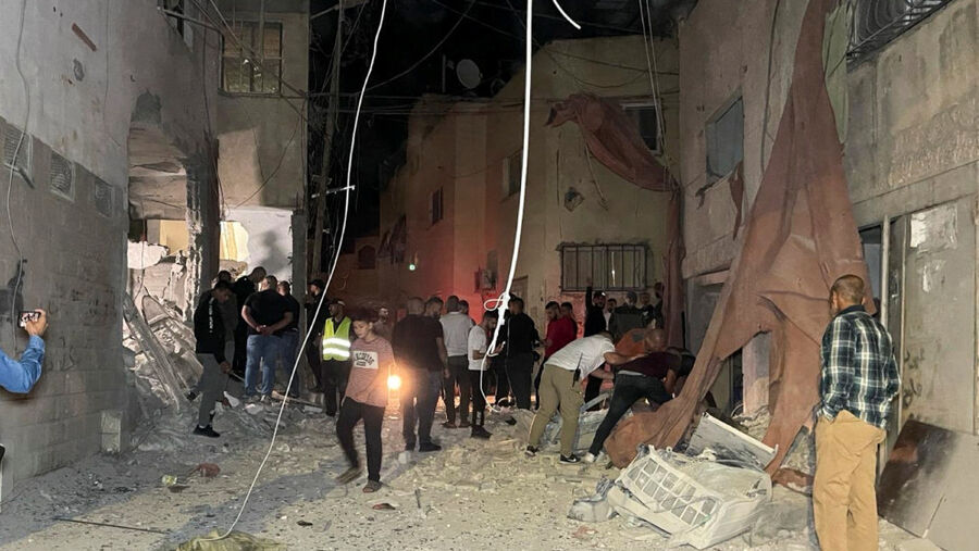 شهيدان وعدد من الإصابات بقصف إسرائيلي