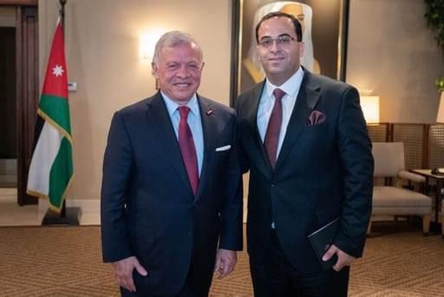 الخصاونة يكتب: كلنا خلف جلالة الملك