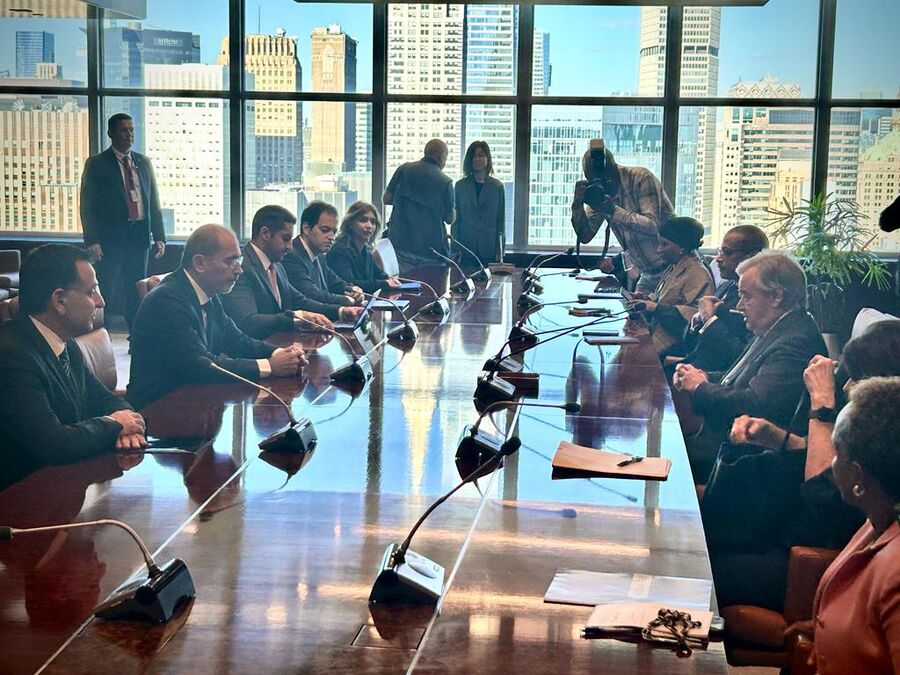 وزير الخارجية يلتقي أمين عام الأمم