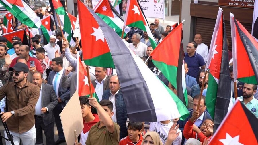 حزب إرادة يواصل وقفاته التضامنية مع