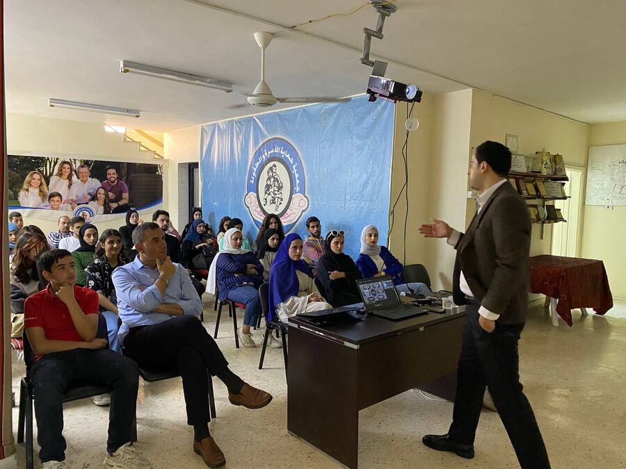 جمعية حماية الاسرة والطفولة تعقد محاضرة