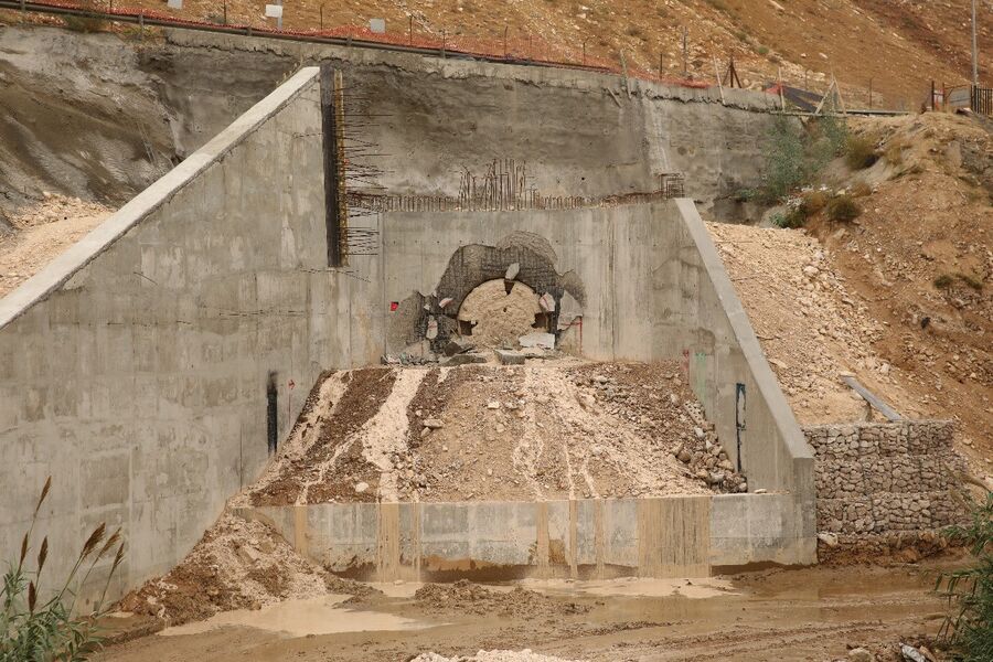 الامانة تنجز في بركة البيبسي المسار