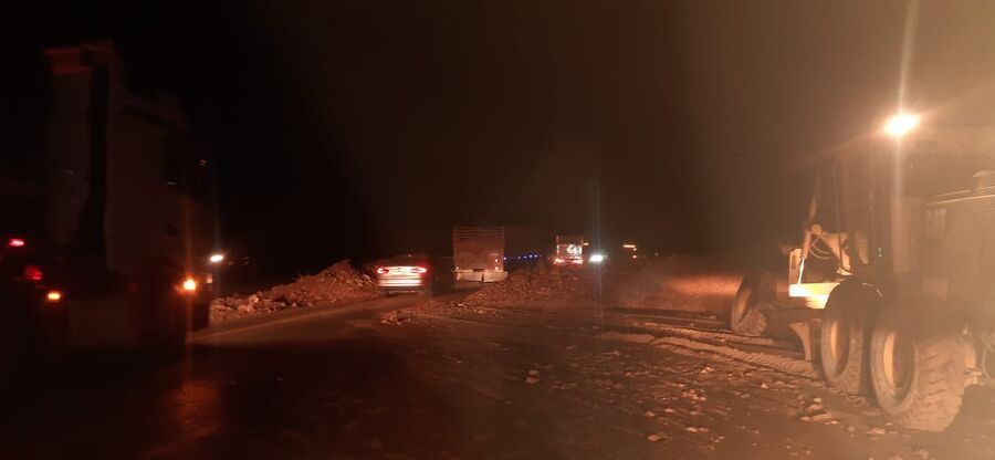 الأشغال تعيد فتح الطريق الصحراوي بعد