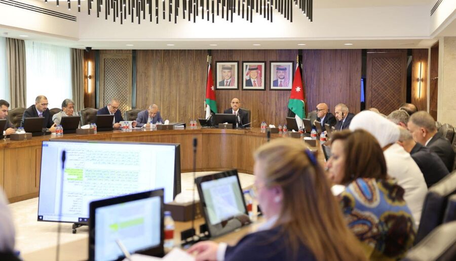 مجلس الوزراء يعيد تشكيل مجلس الأوقاف