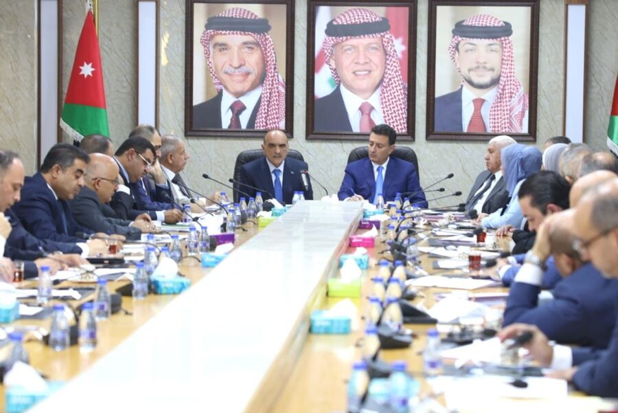 الخصاونة عن تهجير الفلسطينيين: خط أحمر