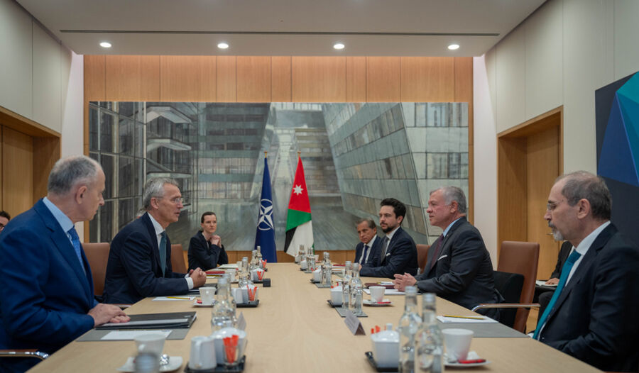 الملك لحلف الناتو: ندفع اليوم ثمن