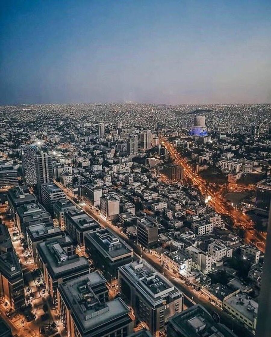 الشواربة: أبارك لـ عمّان درة التاج