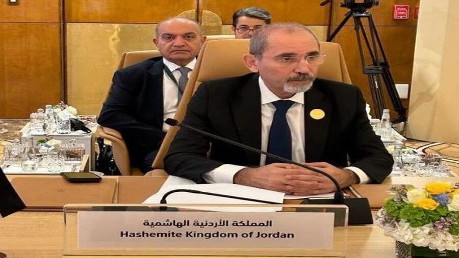 الصفدي يشارك في اجتماع وزاري تحضيري