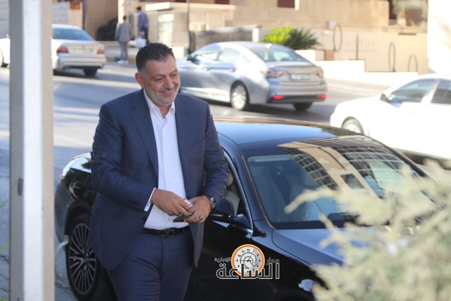 نضال البطاينة يجري عملية جراحية اضطرارية