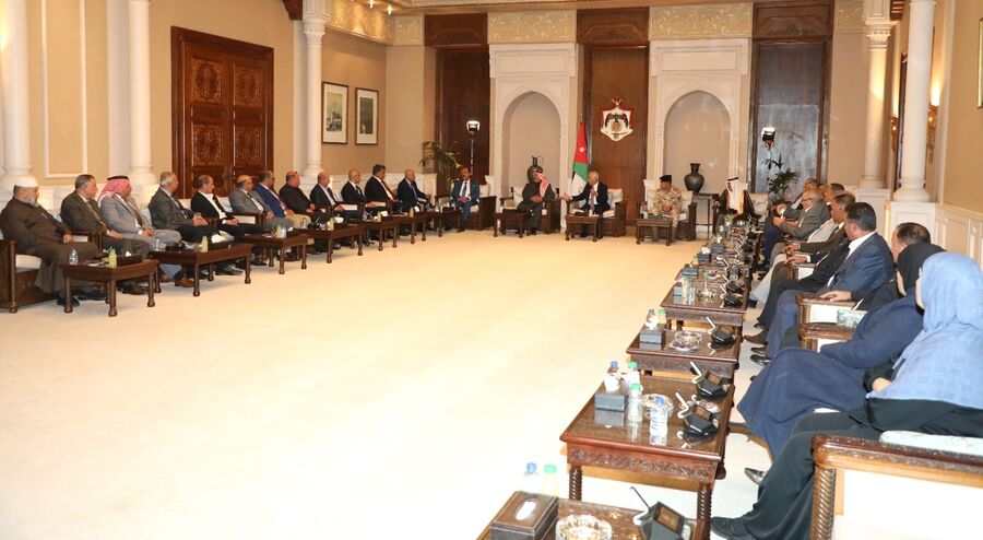 العيسوي يلتقي أعضاء ملتقى متقاعدي جنوب