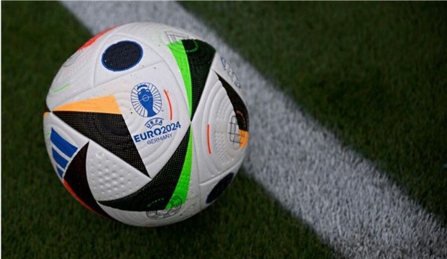 رسميا.. الكشف عن الكرة الجديدة لبطولة