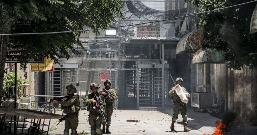 الجيش الإسرائيلي ينشر جرافات في مجمّع