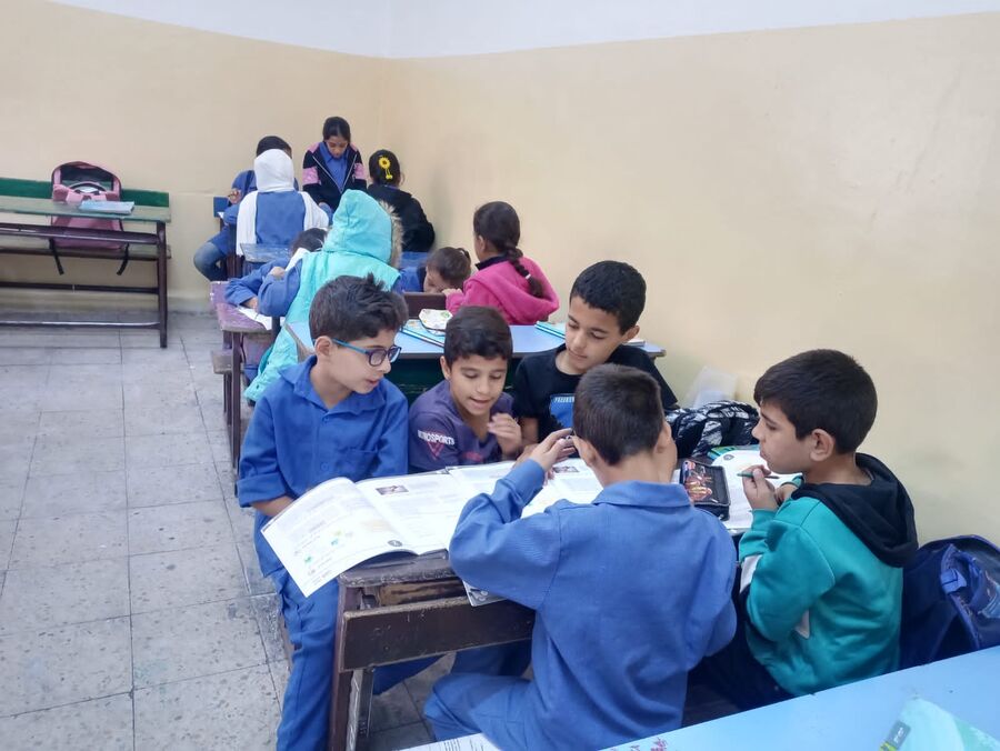 مدرسة غزية تقدم برامج مهمة للطلبة