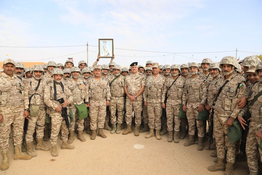 الحنيطي يزور قيادة كتيبة الأمير فيصل