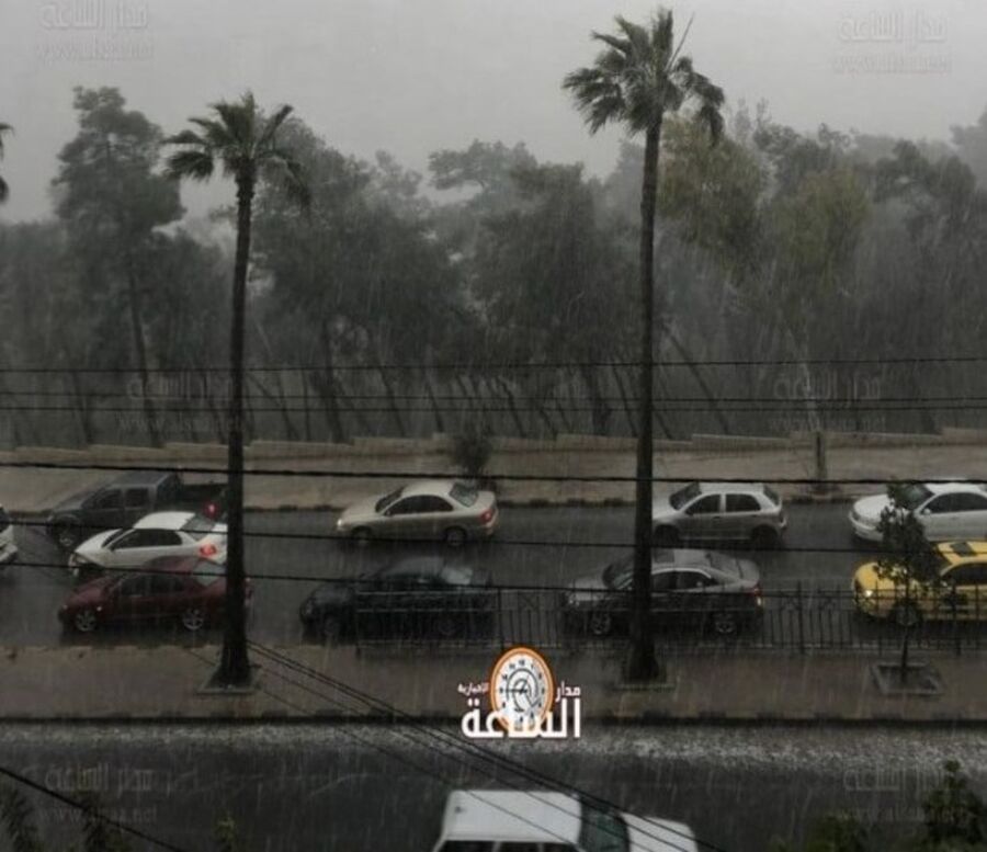 الاثنين.. رياح نشطة وأمطار على فترات