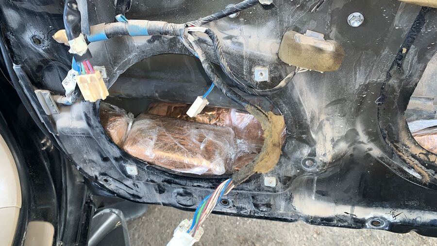 الجمارك: جهاز الفحص بالأشعة (x-ray) كشف