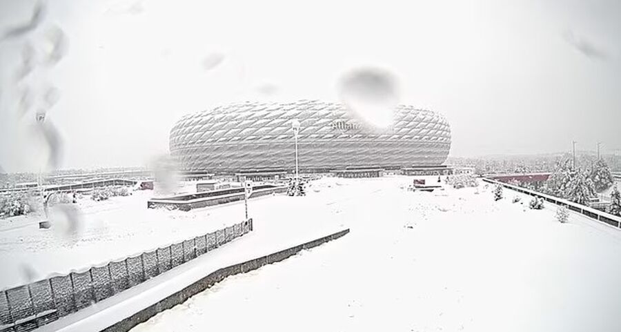 ثلوج كثيفة.. إلغاء مباراة بايرن ميونخ