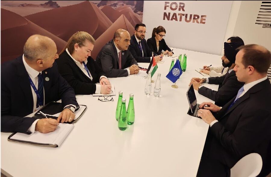 الخصاونة يلتقي رئيس مجموعة البنك الدولي