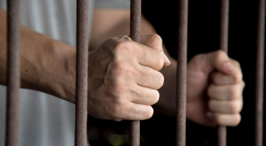 من جديد.. العفو العام على طاولة