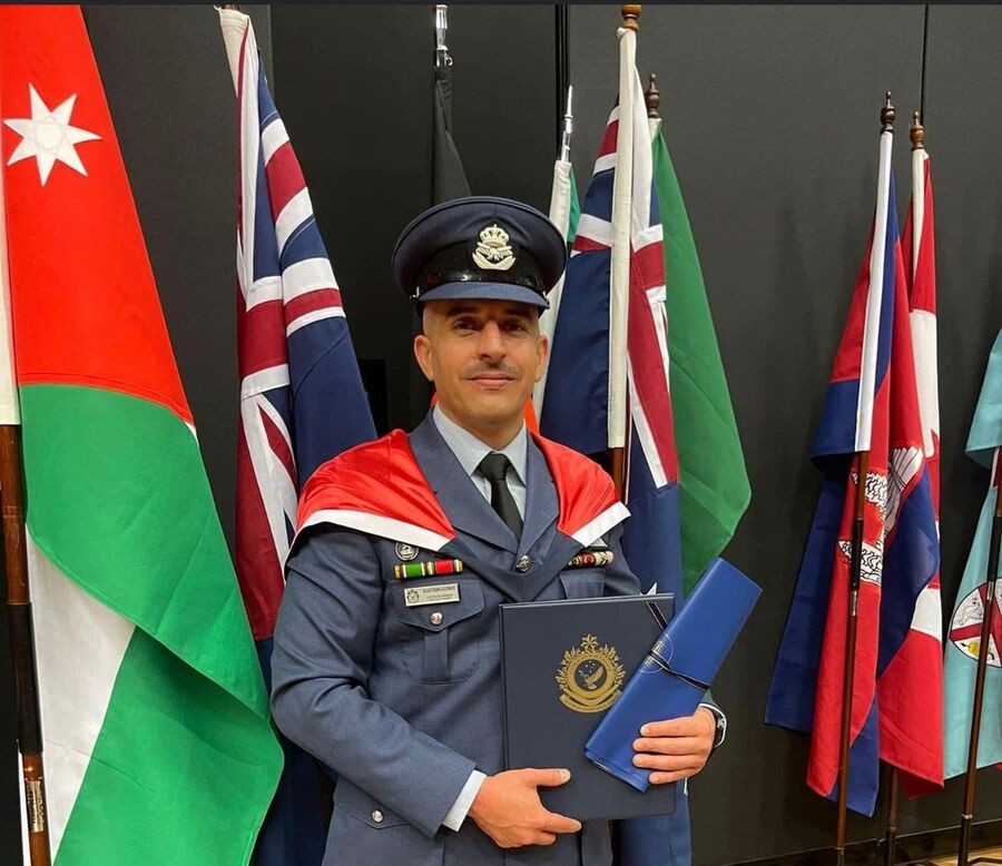 قبيلة العدوان تهنئ ابنها المقدم الركن