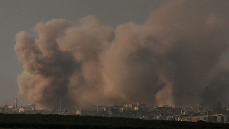 20 شهيدا وعشرات الجرحى بعد قصف