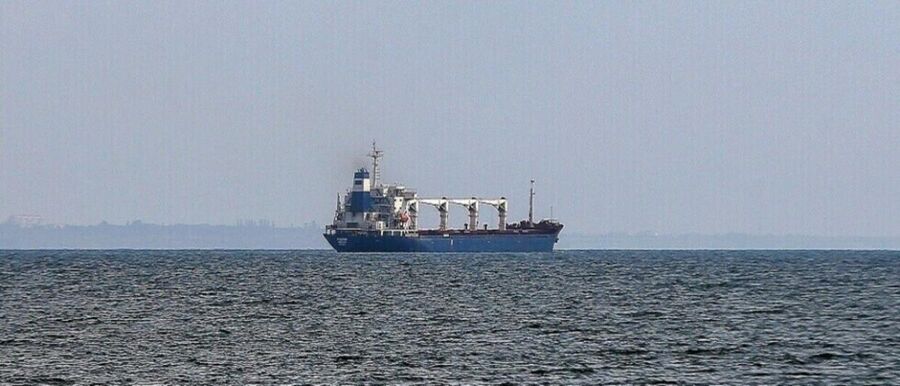 حريق في سفينة تحمل علم ليبيريا