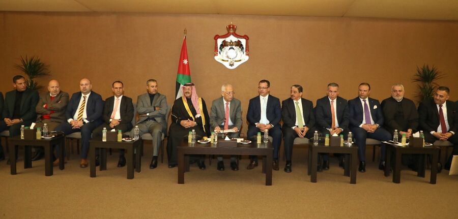 شيوخ ووجهاء عمان الغربية: الأردنيون يسيرون