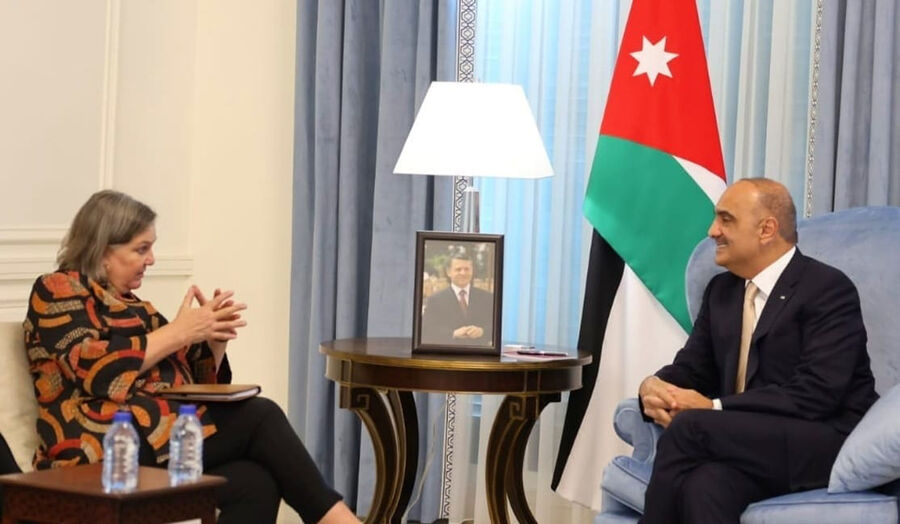 الخصاونة يلتقي نائب وزير الخارجية الأميركي