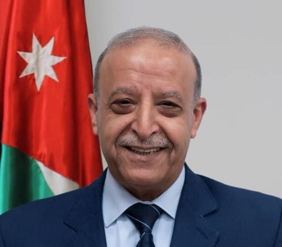 القاضي السحيمات يحيل نفسه الى التقاعد