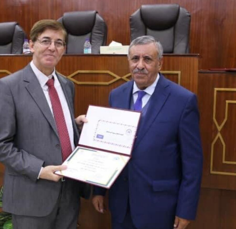 مجمع اللغة العربية يكرم السلمان من