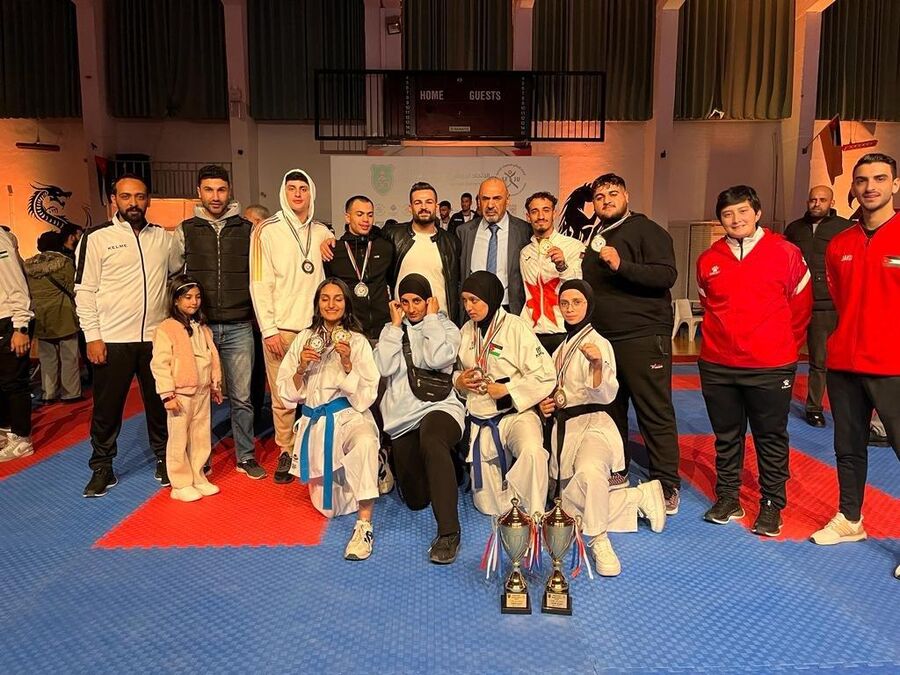 عمان الأهلية تتوج بالمركز الثالث في