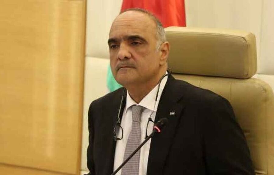 الخصاونة: دعواتنا بأن يعمّ السلام والأمن