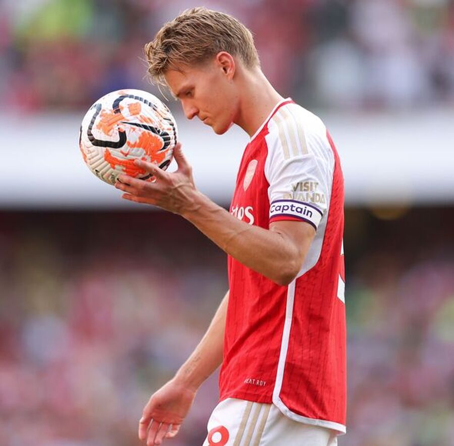 قائد آرسنال لزملائه: تعلموا درس الموسم