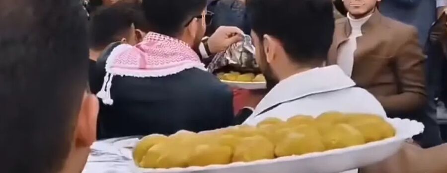 في مشهد غير مألوف.. هذا ما