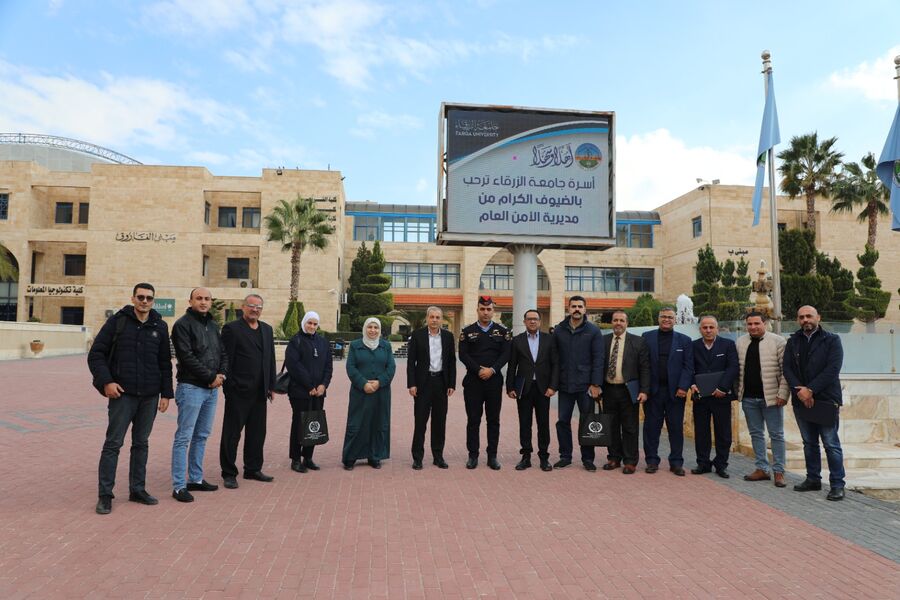 جامعة الزرقاء تنظم يوما تدريبيا لضباط