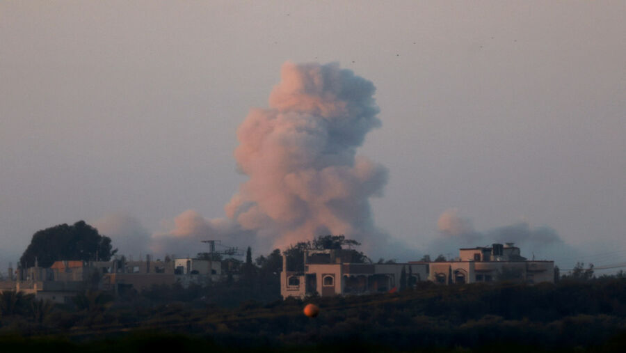 16 شهيدا في قصف إسرائيلي على