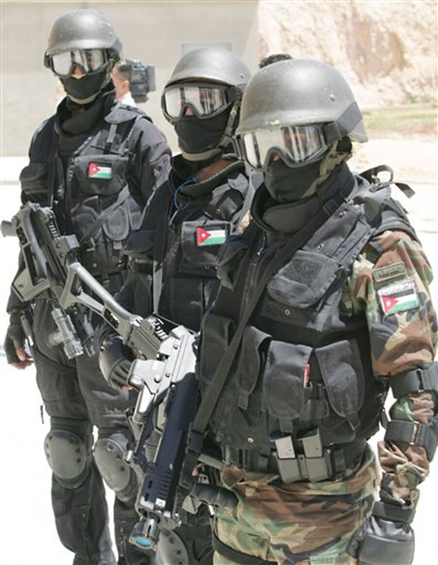 لجان خدمات المخيمات تصدر بيانا.. الساهرين