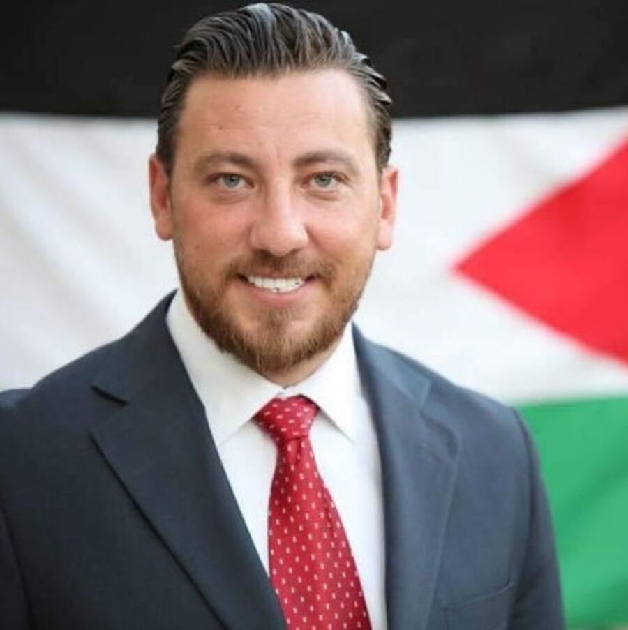 انقلاب مركبة عضو الحزب المدني الديمقراطي