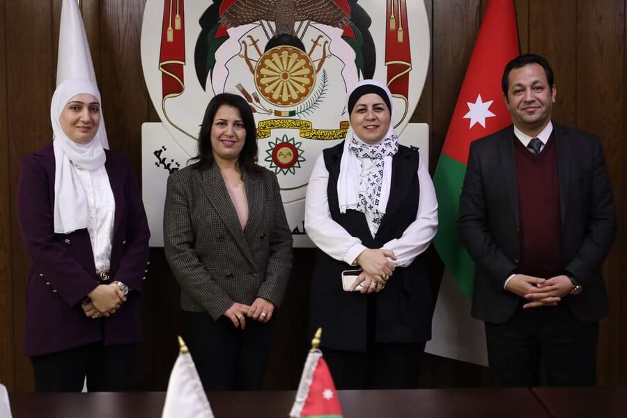 تنمية المهارات تبحث مع مركز زها