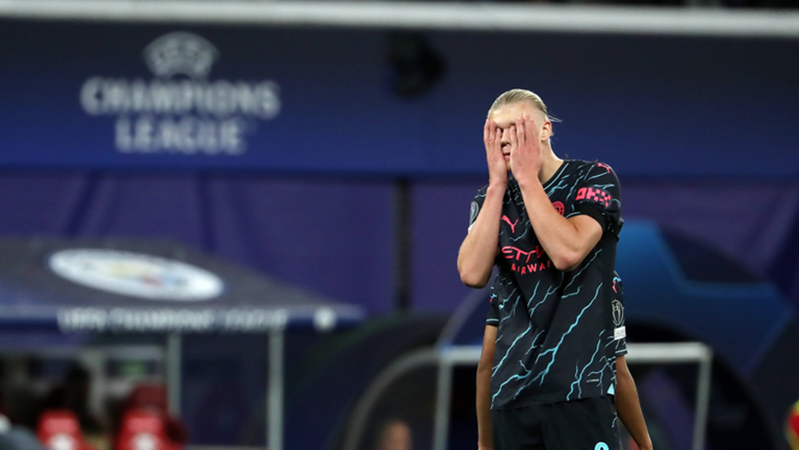 استمرار غياب هالاند عن فريقه مانشستر