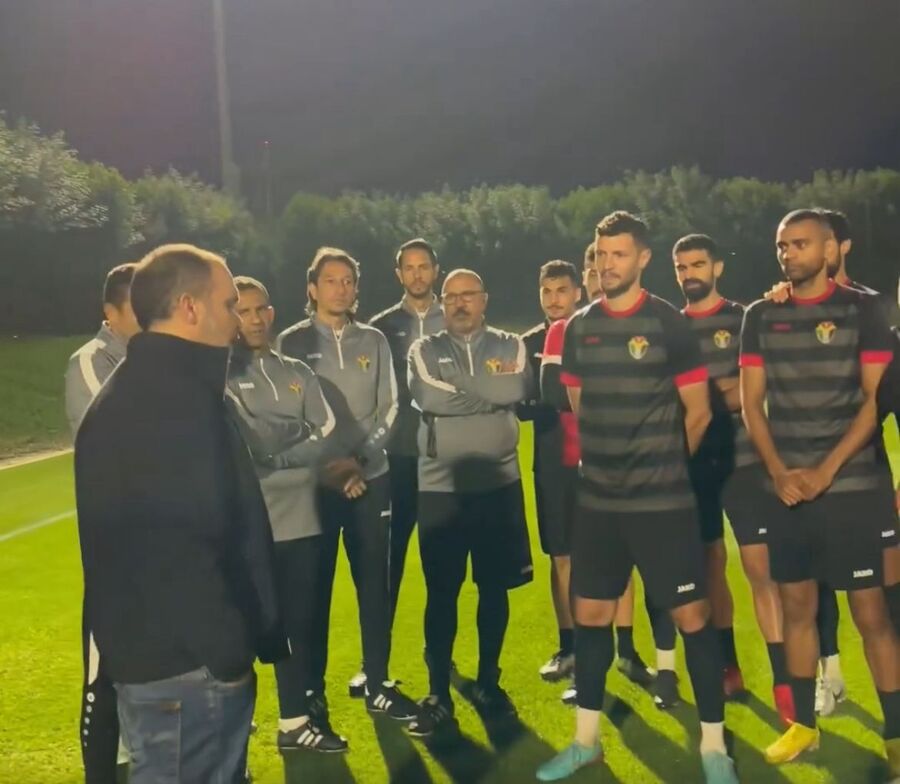 الأمير علي يتابع تدريبات النشامى في