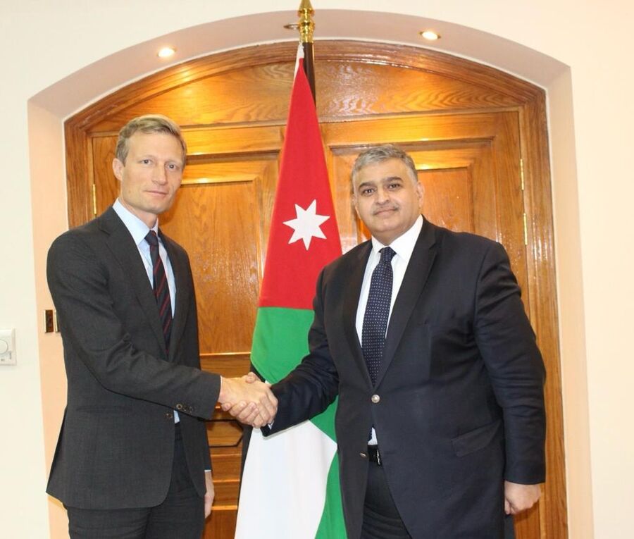 الخارجية وبرنامج الأغذية العالمي يبحثان سبل