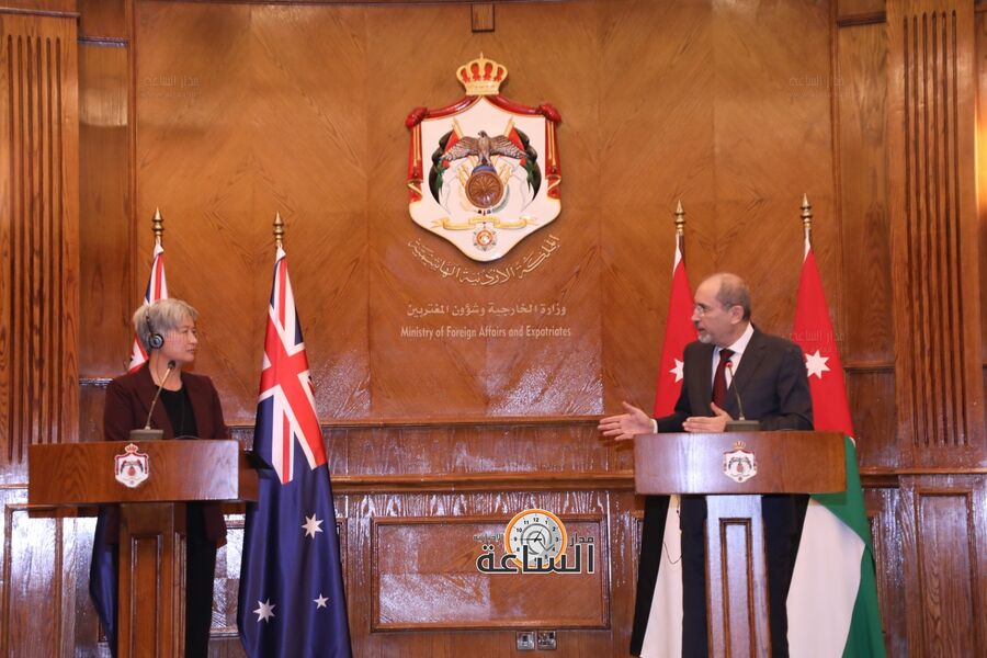 الصفدي يلتقي بيني وونغ.. نواجه تحديا