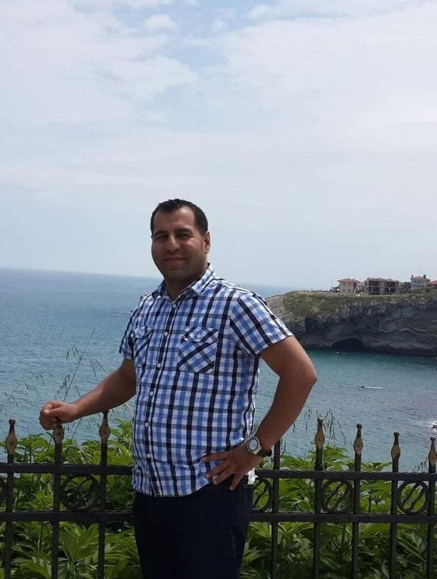 الدكتور امجد العبادي يهنئ محمد القعايدة