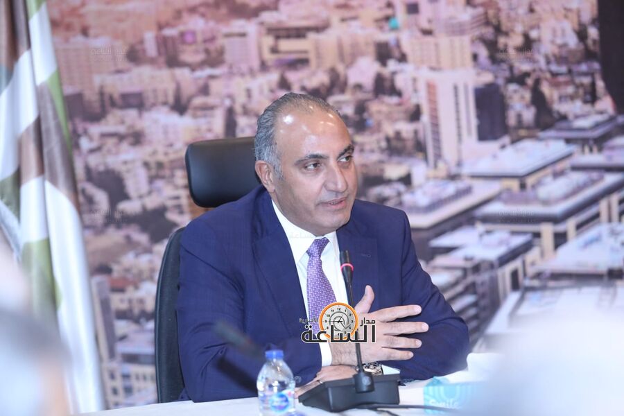 10 آلاف موظف زائد عن الحاجة