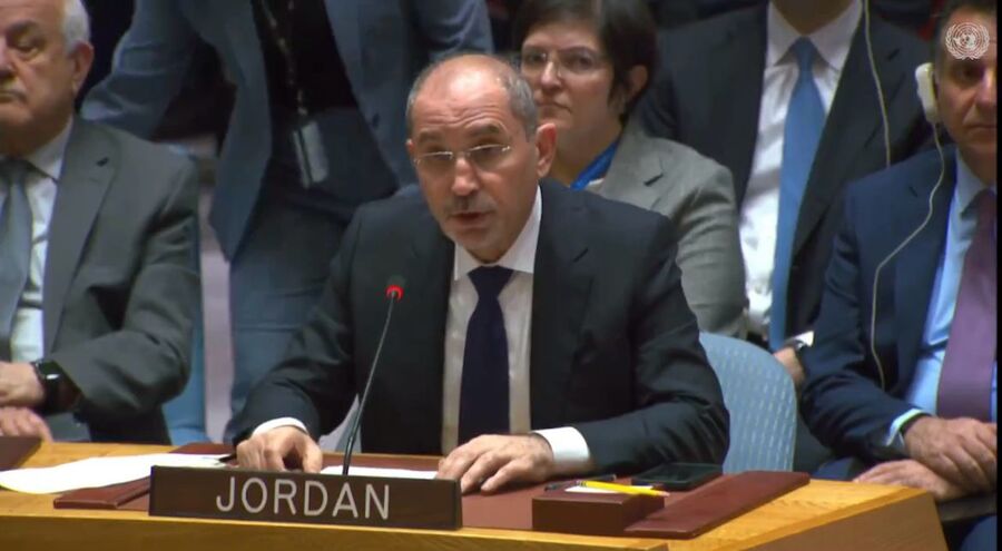 أيمن الصفدي: هذا ما فعله الدكتور