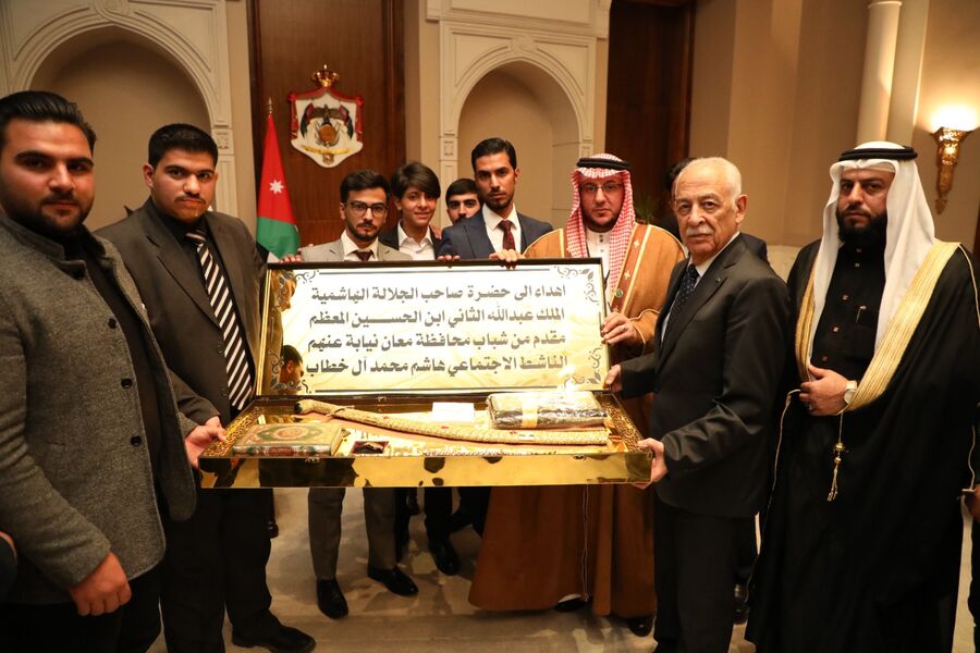 شباب معان يقدمون هدية الملك.. آل